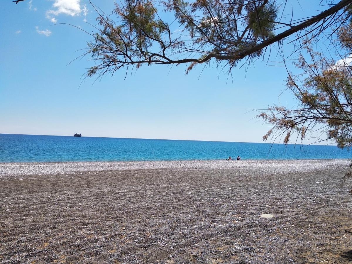 Rita Mare Seafront Heated Pools Villa Gennadi