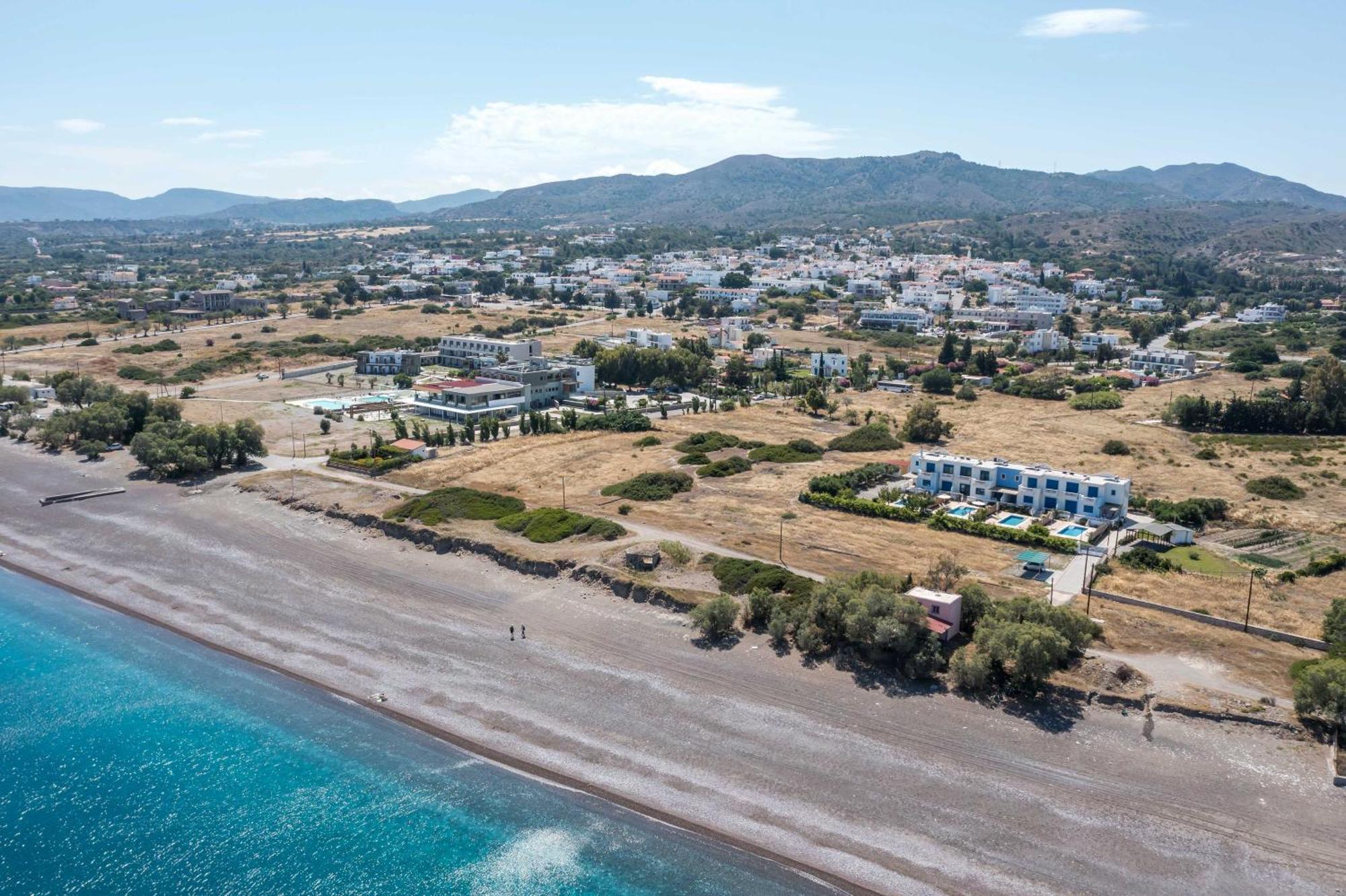 Rita Mare Seafront Heated Pools Villa Gennadi