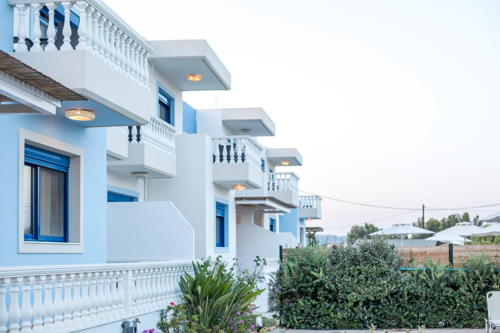 Rita Mare Seafront Heated Pools Villa Gennadi