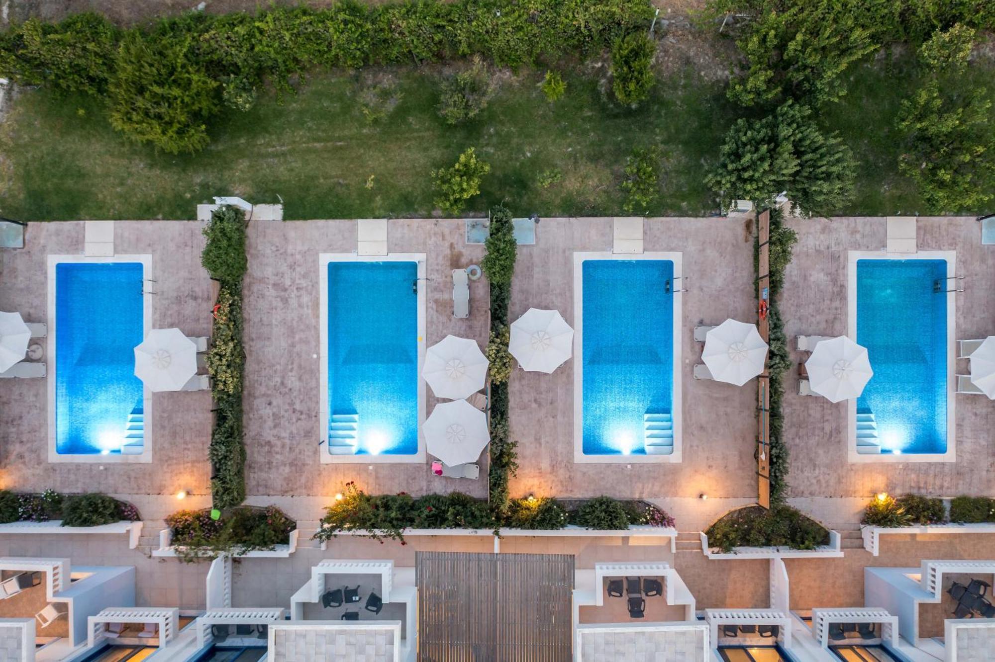 Rita Mare Seafront Heated Pools