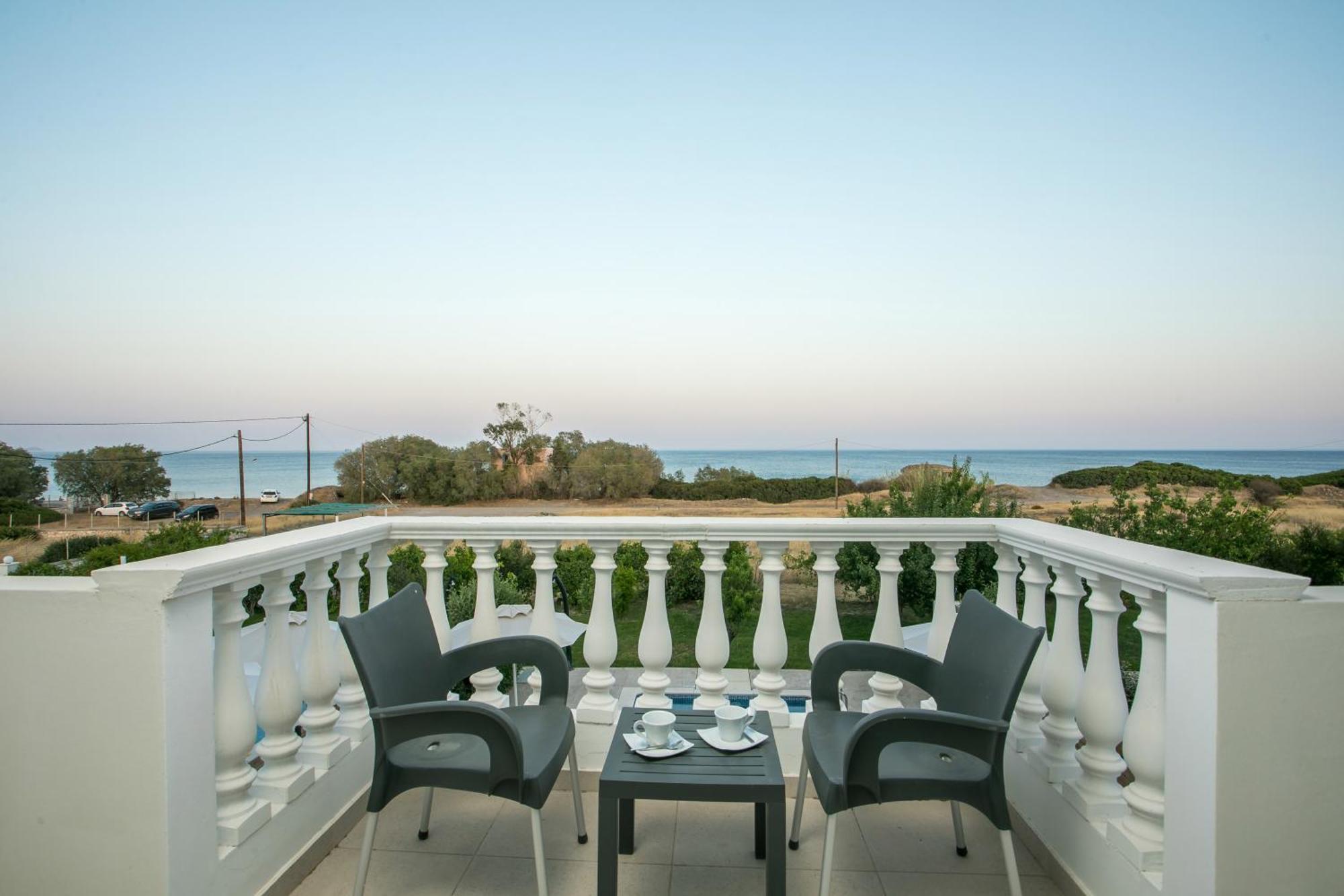Rita Mare Seafront Heated Pools