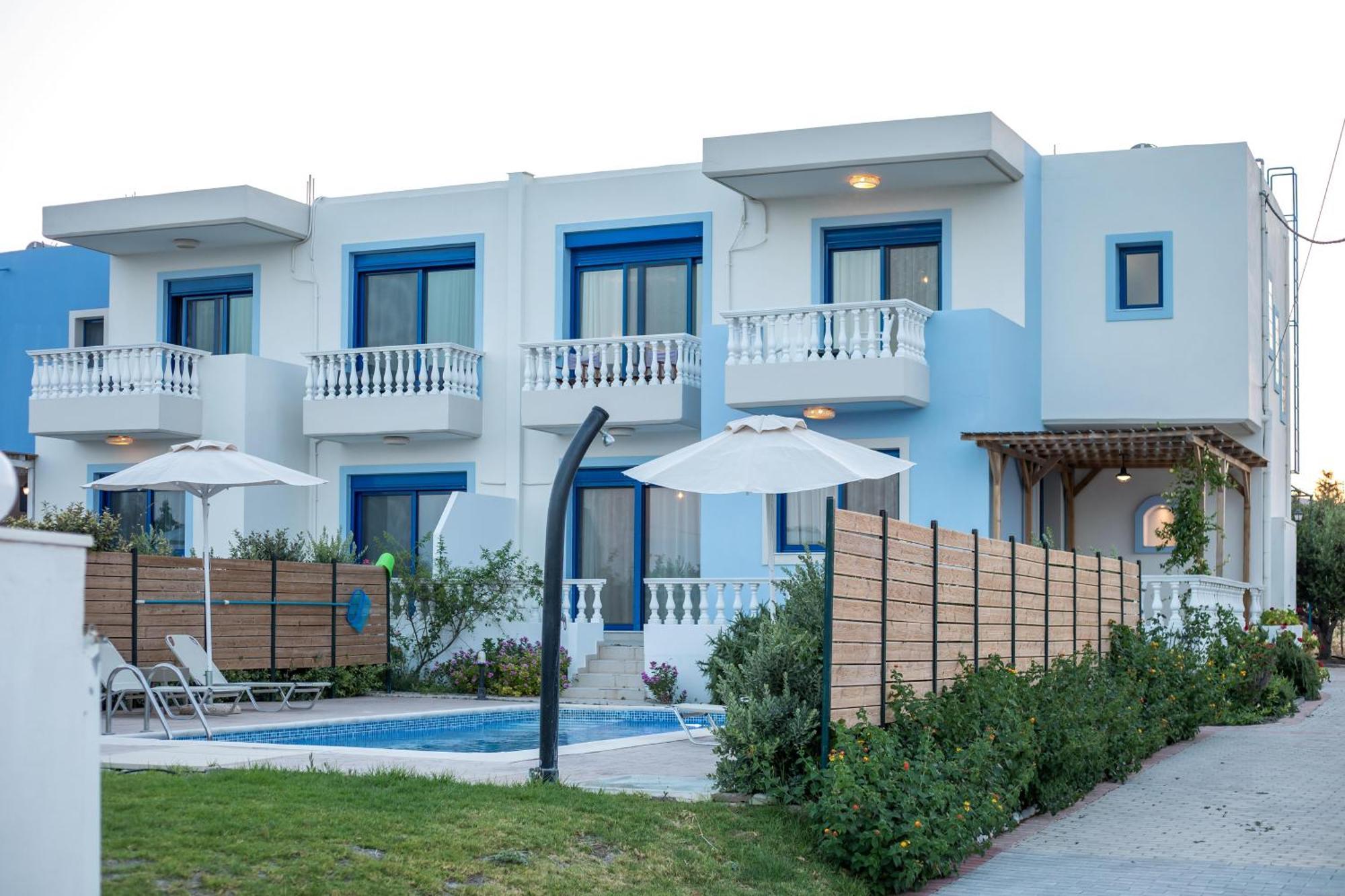 Rita Mare Seafront Heated Pools Villa